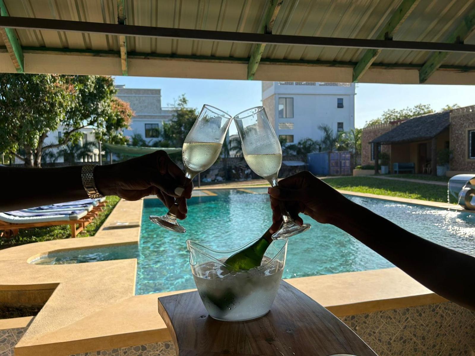 Babylon Gardens Diani Hotel Ukunda Buitenkant foto